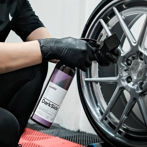 CARPRO DarkSide 500ml | Dung dịch làm bóng lốp xe 3 CARPRO DarkSide 500ml | Dung dịch làm bóng lốp xe - Ảnh 3